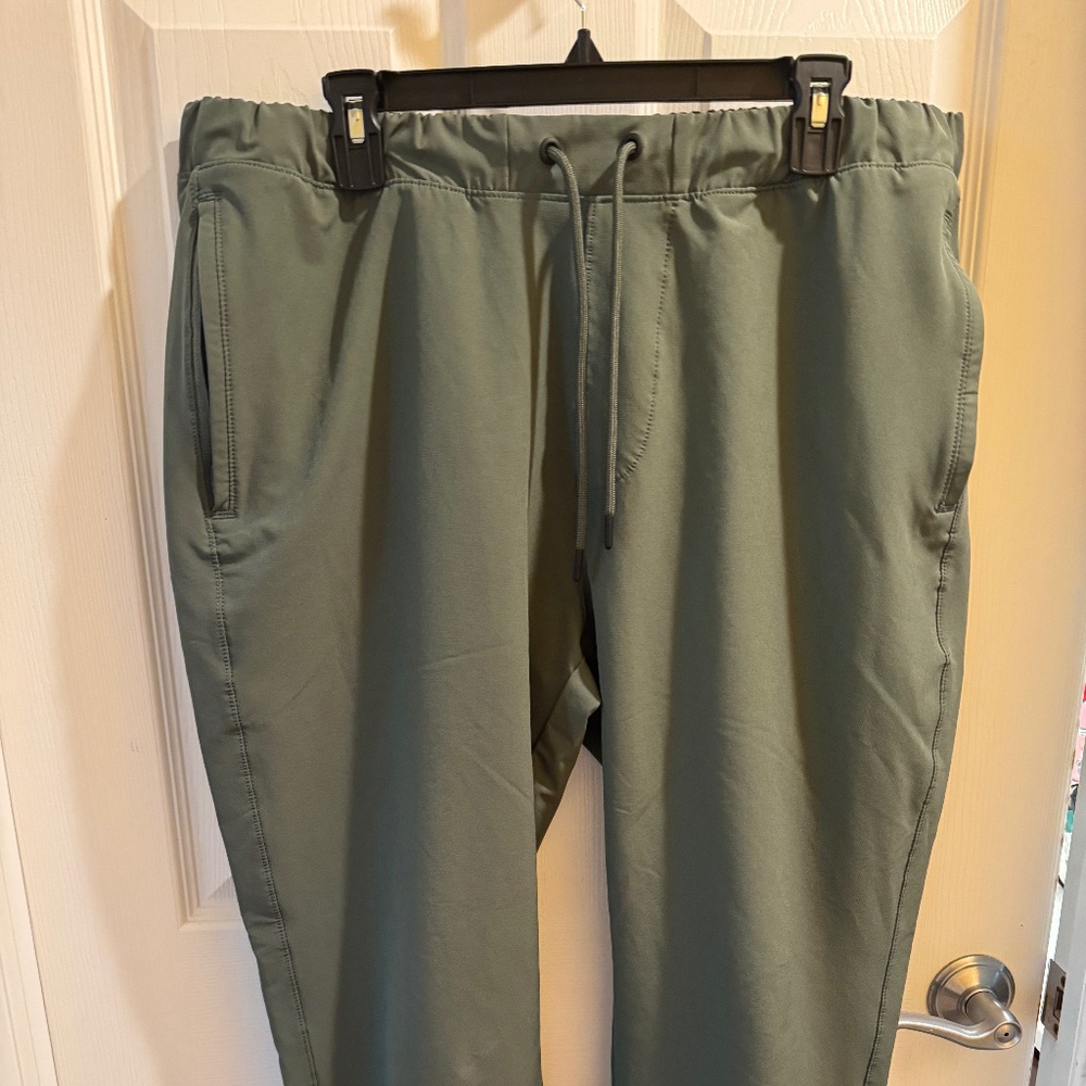 Abercrombie & Fitch mens joggers